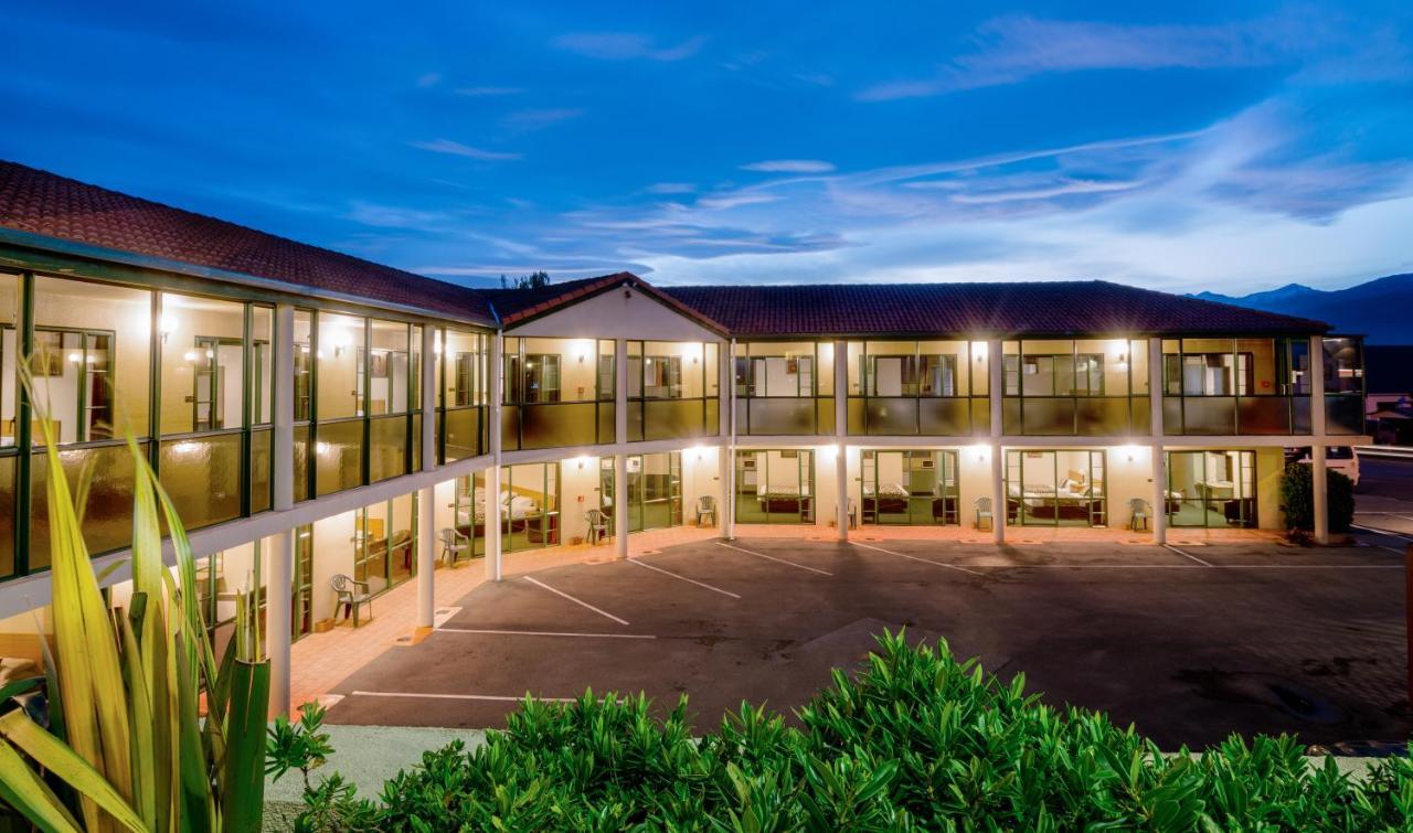 Lobster Inn Motel Кайкоура Экстерьер фото