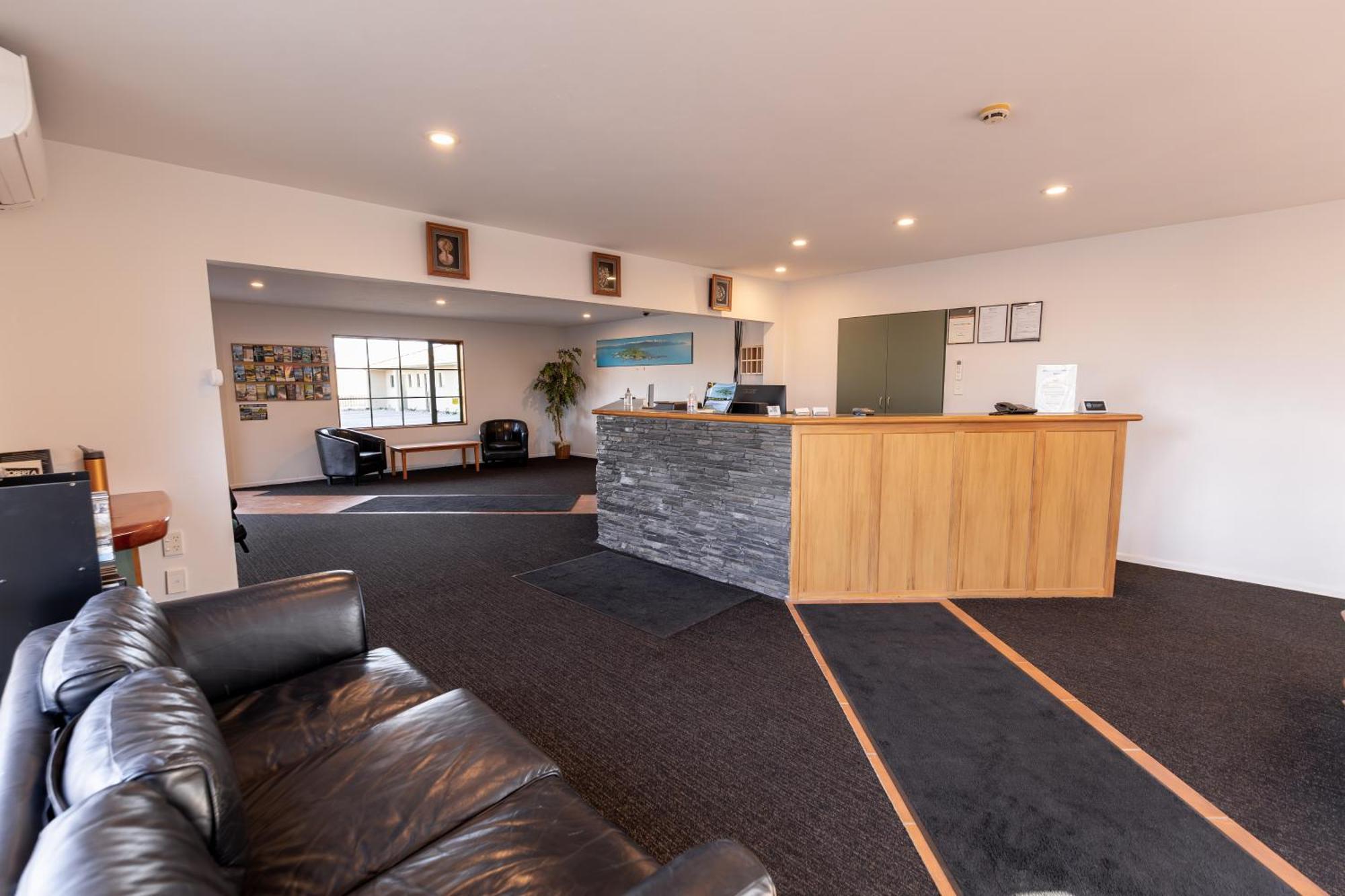 Lobster Inn Motel Кайкоура Экстерьер фото